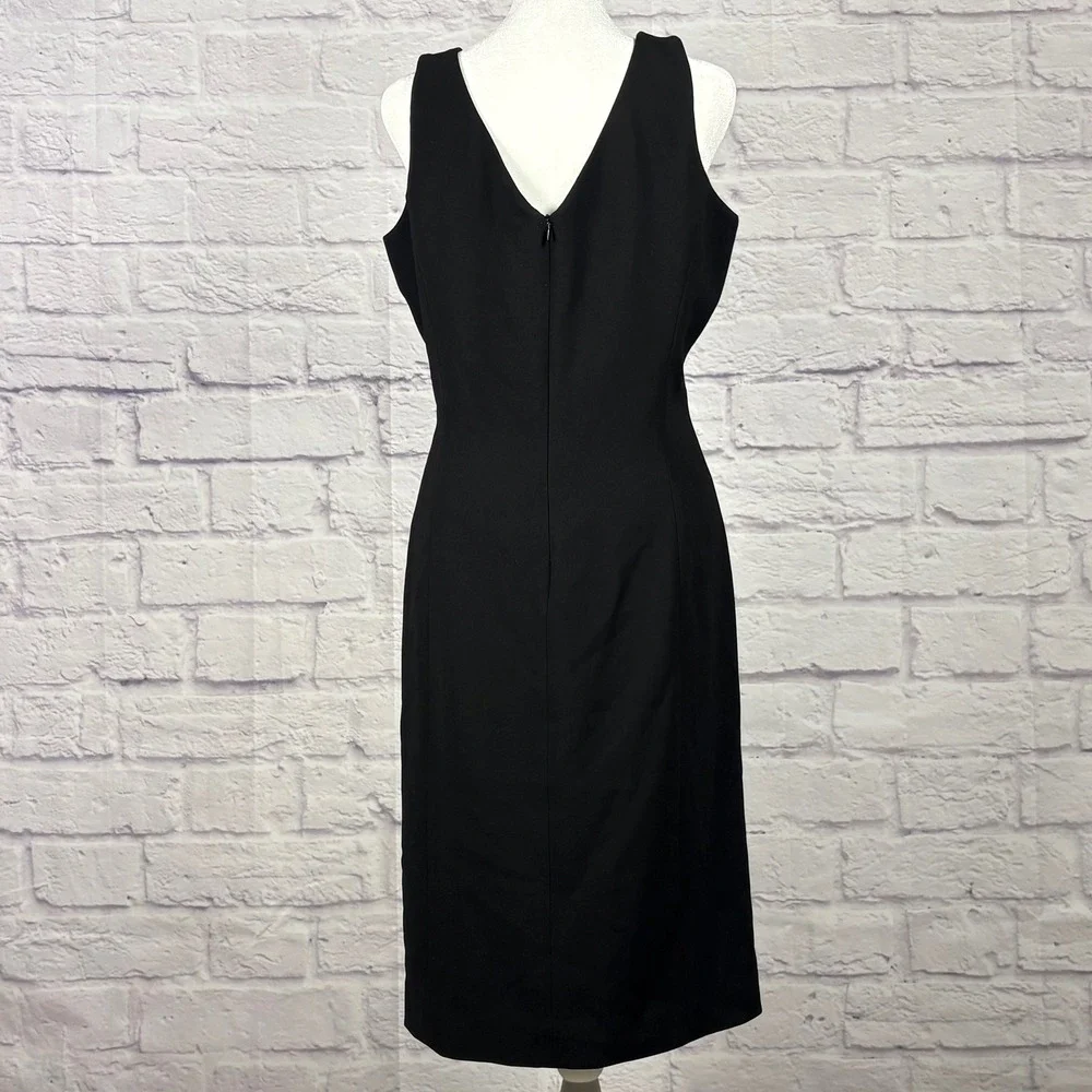 Jones New York Platinum Womens Black V-Neck Sheath Dress Size 12 Sleeveless LBD - Picture 4 of 10